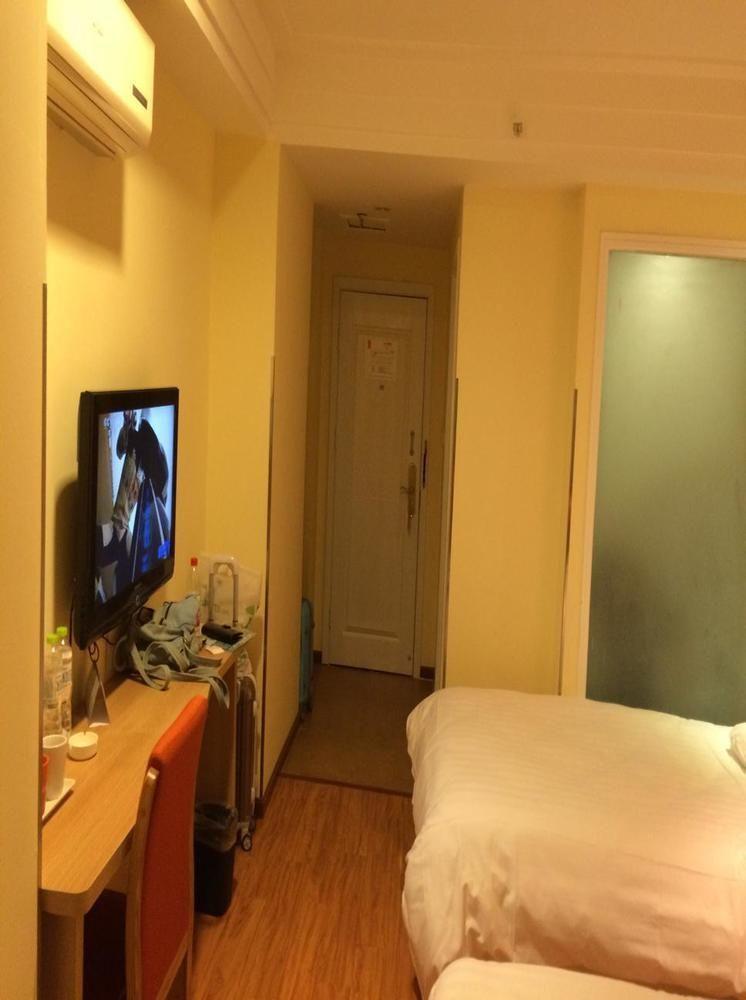Home Inn Chengdu Kuanzhai Alley New City Square Exterior foto