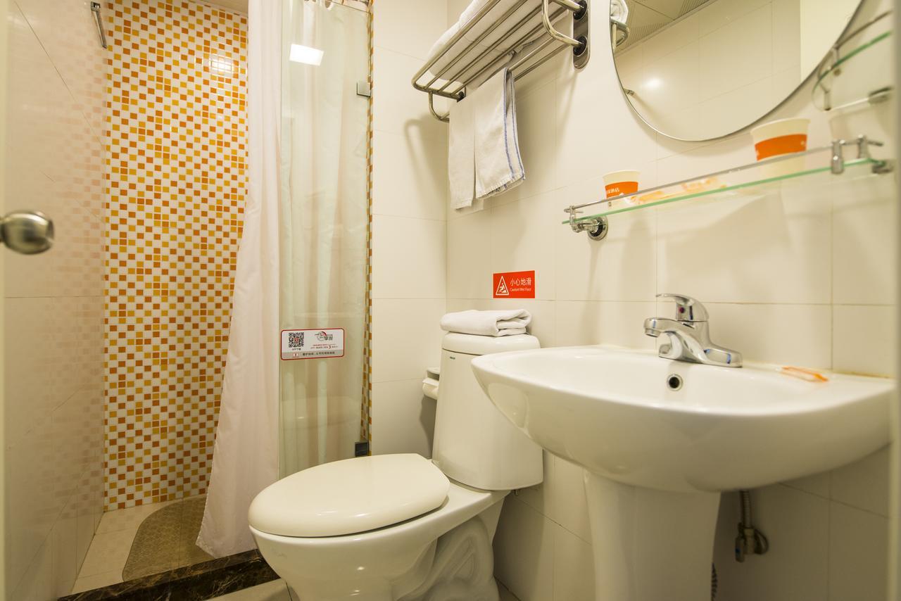 Home Inn Chengdu Kuanzhai Alley New City Square Exterior foto